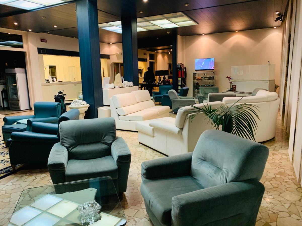G&D Hotel Deanna Pool&Brunch Milano Marittima Eksteriør bilde