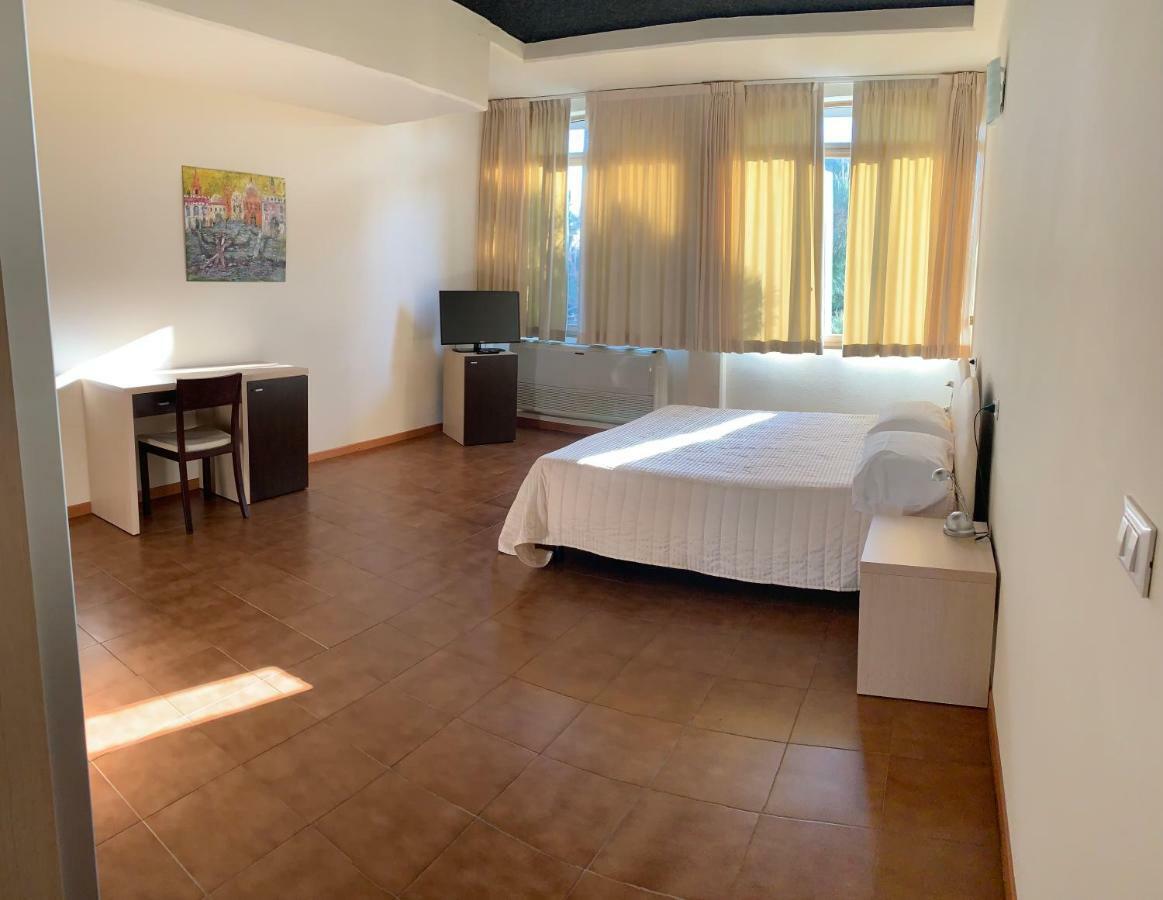 G&D Hotel Deanna Pool&Brunch Milano Marittima Eksteriør bilde